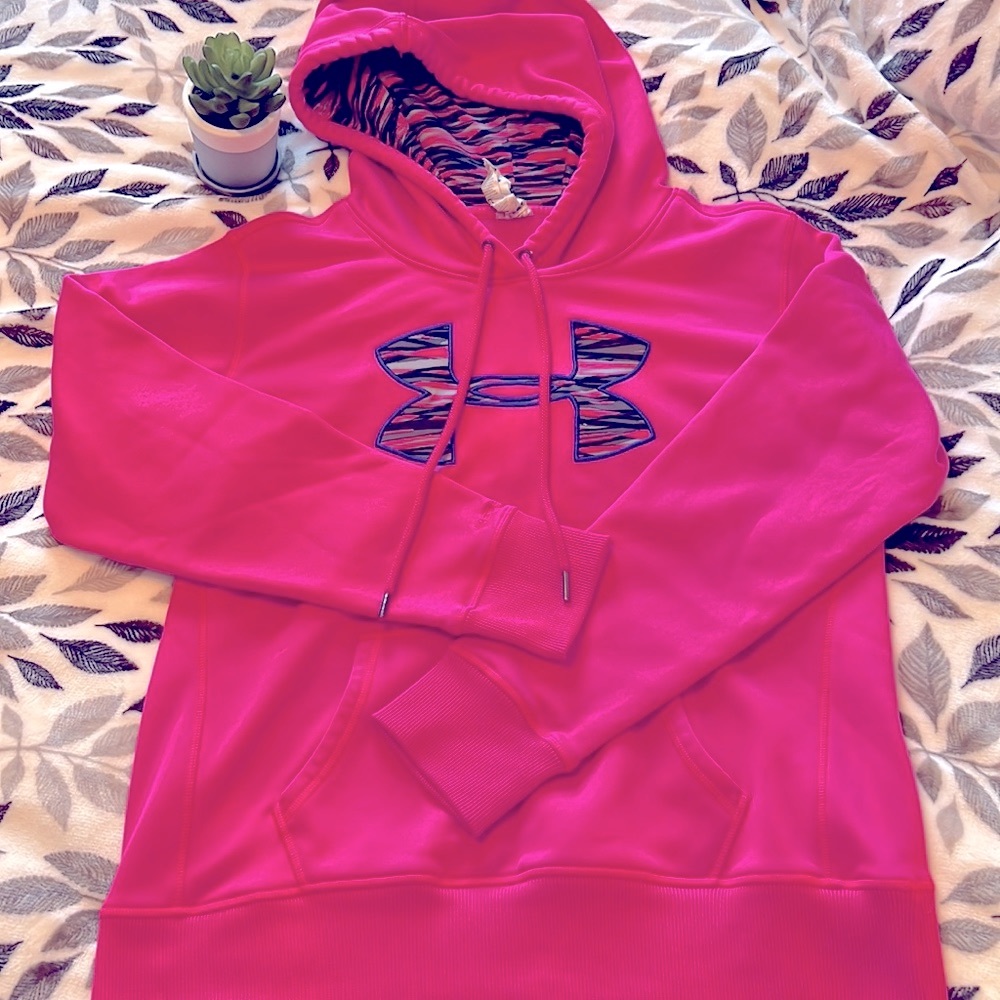 Under Armour Hooded Sweatshirt *** MUST GO!!! ***